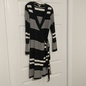Banana Republic black and white jersey wrap dress
